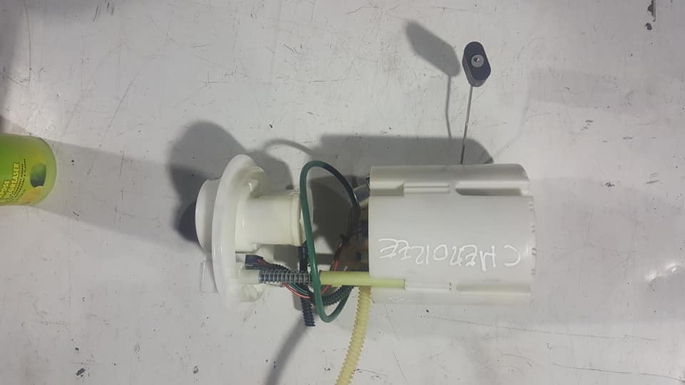 BOMBA DE BENCINA JEEP CHEROKEE 2014 AL 2018